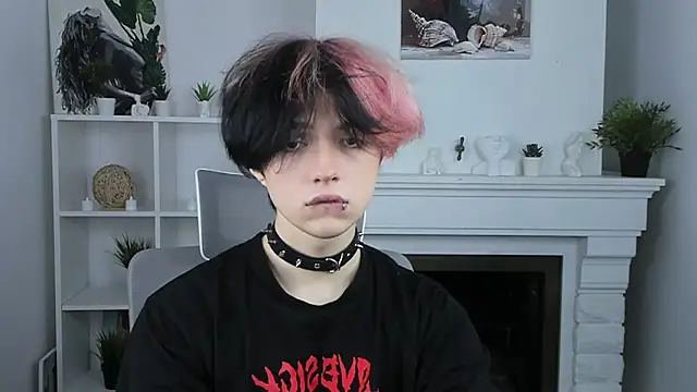 Justin Care online show from October 1, 2025, 8:26 pm