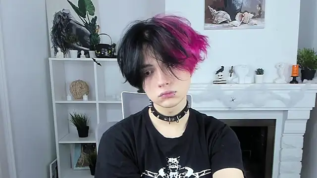 Justin Care online show from October 22, 2025, 12:27 pm