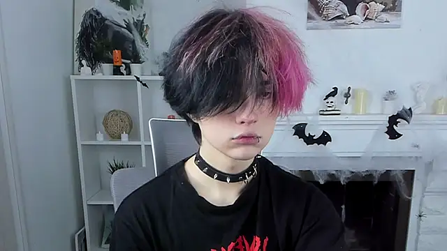 Justin Care online show from November 2, 2025, 12:40 pm