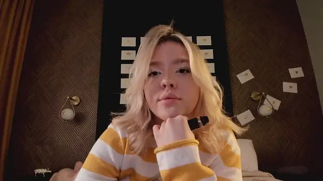 Snapshot of Anna_Robinson chatting on April 8, 2026, 1:27 am Anna Robinson online show from April 8, 2026, 1:27 am