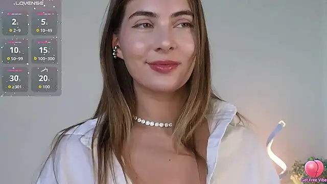 Snapshot of chloi_hes chatting on November 16, 2025, 11:05 am chloi hes online show from November 16, 2025, 11:05 am