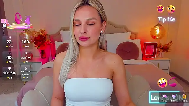MissLoou online show from May 13, 2026, 5:05 am