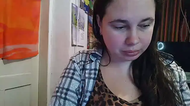 Cora Maro online show from October 24, 2025, 1:57 am