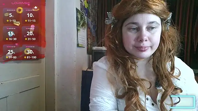 Cora Maro online show from May 15, 2026, 12:01 pm