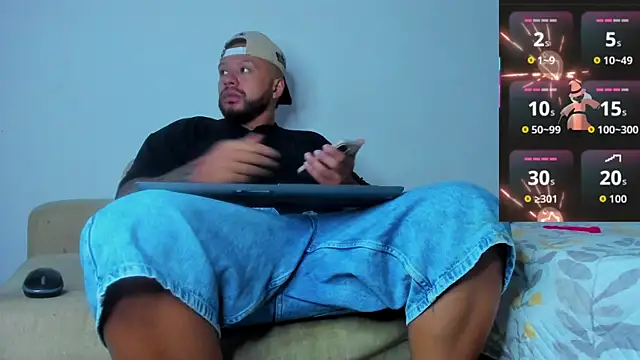 Snapshot of ToonyDee chatting on October 21, 2025, 2:07 pm ToonyDee online show from October 21, 2025, 2:07 pm