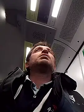 openlegsforyou online show from November 21, 2025, 9:41 am