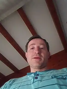 Snapshot of openlegsforyou chatting on March 31, 2026, 8:37 am openlegsforyou online show from March 31, 2026, 8:37 am