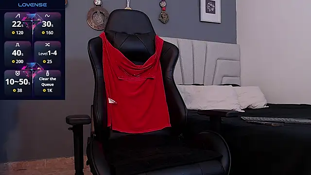 AndyBlass online show from October 15, 2025, 9:04 pm