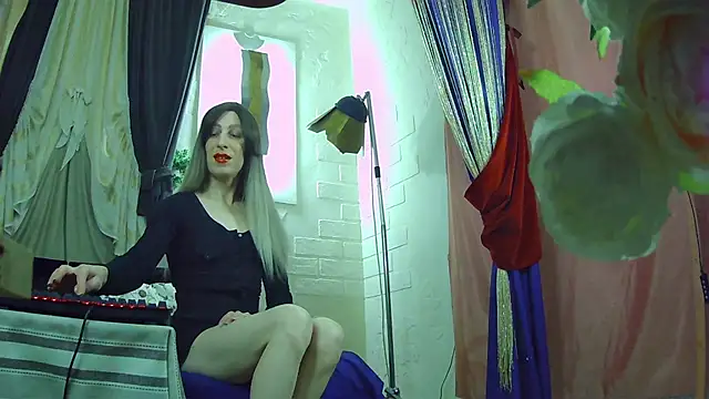 Mary Loon online show from January 7, 2026, 1:24 pm