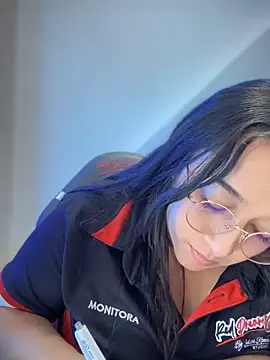 cata megan online show from February 14, 2025, 1:08 pm