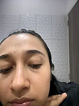 cata megan online show from October 4, 2025, 9:18 am