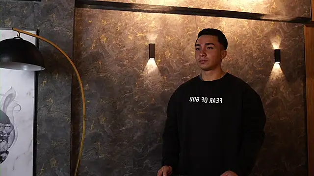 Ryan Hunt online show from November 28, 2025, 12:41 pm