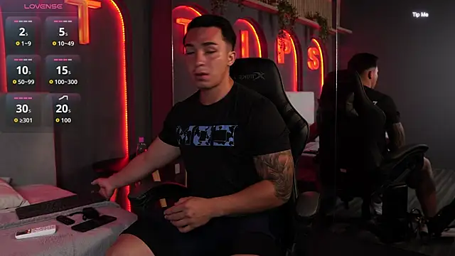 Ryan Hunt online show from December 20, 2025, 12:56 pm