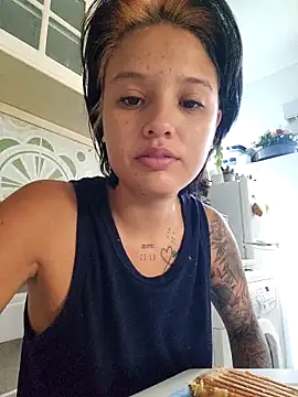 LorenRosse online show from October 1, 2025, 4:51 am