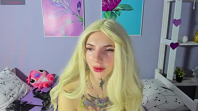 AnneTenet online show from December 13, 2024, 3:05 am