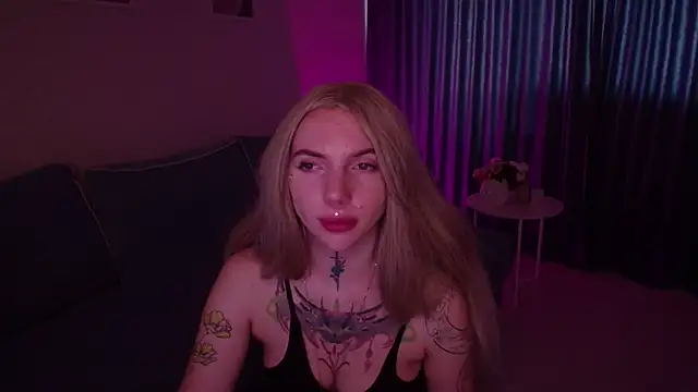 AnneTenet online show from September 26, 2025, 7:12 am