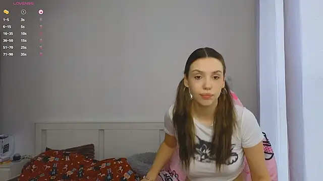 AliceSpark online show from December 19, 2025, 11:17 am