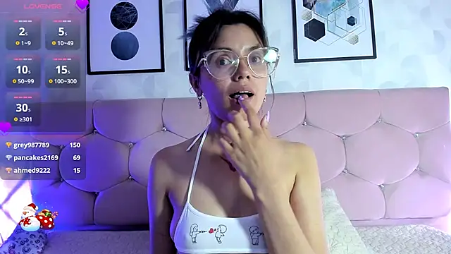 Snapshot of yukki_kuran chatting on December 12, 2024, 4:26 am yukki kuran online show from December 12, 2024, 4:26 am