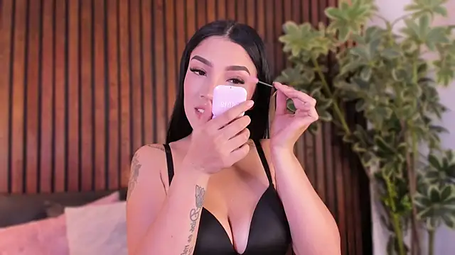 Jennmiiller  online show from November 15, 2025, 12:13 pm