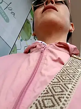 MARIANA-12  online show from November 5, 2025, 12:05 pm