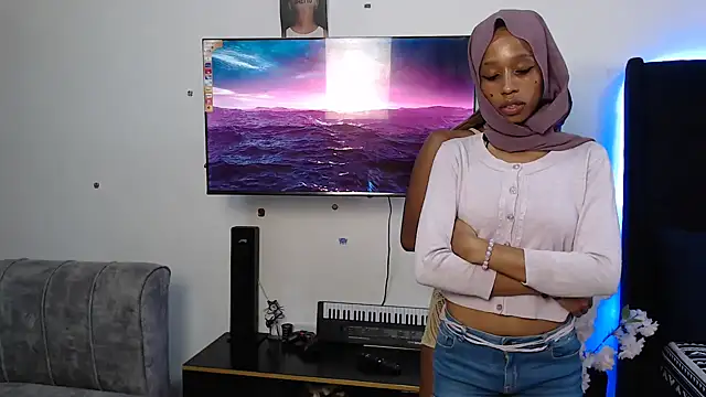 Zuri- online show from November 24, 2025, 4:12 am