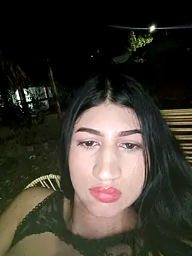 Julix A online show from September 30, 2025, 1:21 am