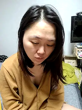 rami0428 online show from March 12, 2026, 12:00 pm