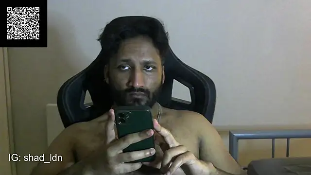 Snapshot of shadthebiguy chatting on December 25, 2024, 9:54 pm shadthebiguy online show from December 25, 2024, 9:54 pm