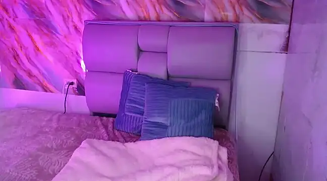 Freyja 01 online show from March 9, 2025, 11:25 pm