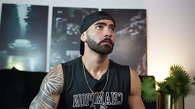 Snapshot of Austin_bolt chatting on October 3, 2025, 2:19 am Austin bolt online show from October 3, 2025, 2:19 am