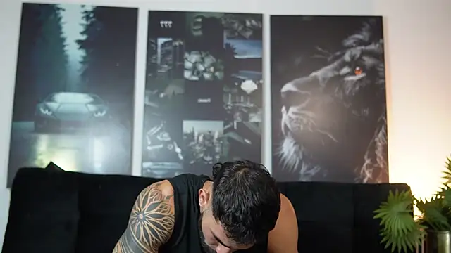 Snapshot of Austin_bolt chatting on October 7, 2025, 2:42 am Austin bolt online show from October 7, 2025, 2:42 am