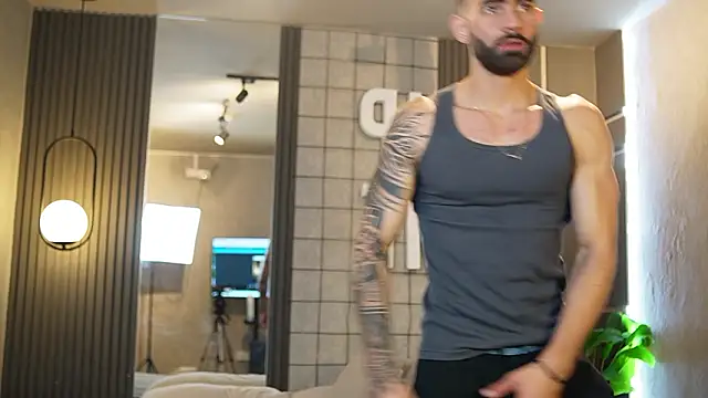 Austin bolt online show from February 17, 2026, 2:41 am