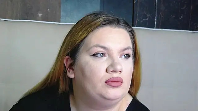 MelanieBrownn online show from January 13, 2026, 6:18 am