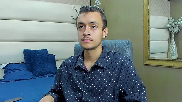 Snapshot of Desmon_Clark chatting on January 30, 2025, 7:04 pm Desmon Clark online show from January 30, 2025, 7:04 pm