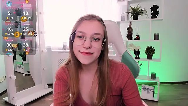 Snapshot of LayriantaVee chatting on March 23, 2026, 7:23 am LayriantaVee online show from March 23, 2026, 7:23 am