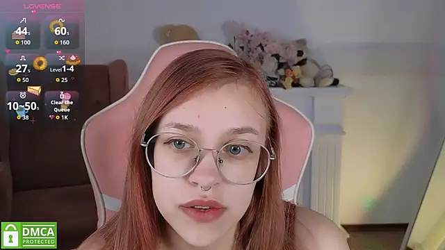 LayriantaVee online show from May 13, 2026, 7:17 am