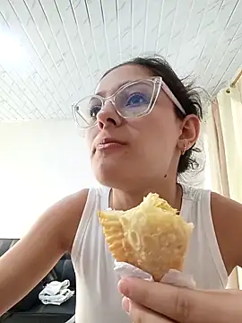 Ary-18 online show from November 27, 2025, 2:30 pm