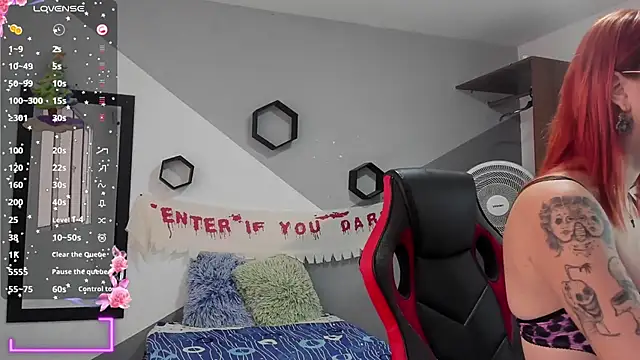 Danniela rivera online show from December 21, 2024, 12:06 pm