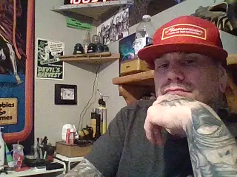 clitstitsandbongrips online show from February 17, 2025, 4:04 pm