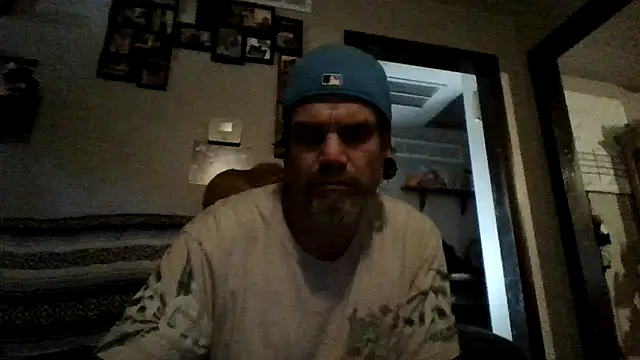 clitstitsandbongrips online show from October 5, 2025, 8:51 pm