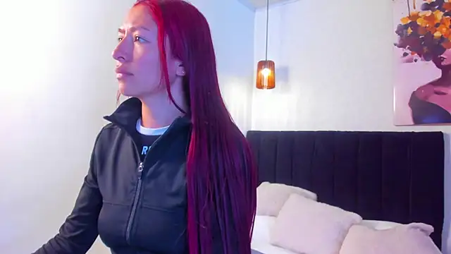 Scarlett  bell online show from September 29, 2025, 1:16 pm