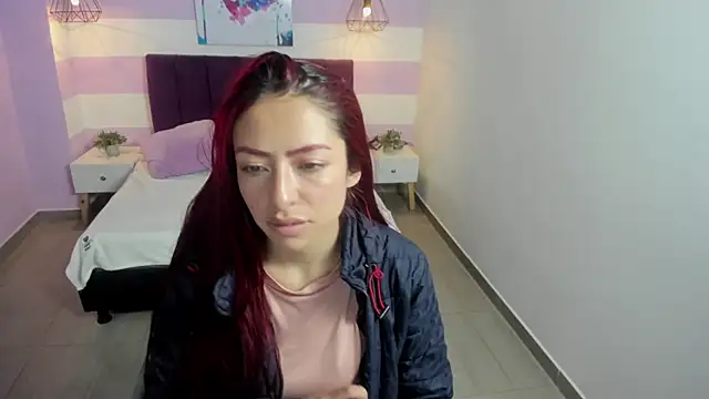 Scarlett  bell online show from November 13, 2025, 12:26 pm