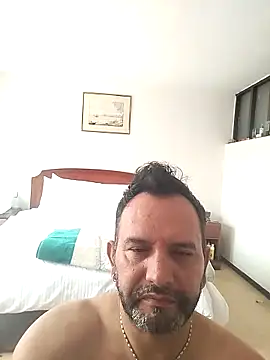 RogueTraveler online show from February 14, 2025, 5:03 pm