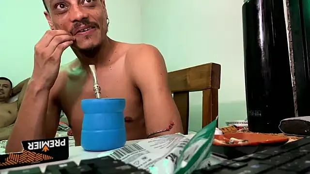 villanocat online show from December 23, 2024, 3:18 am