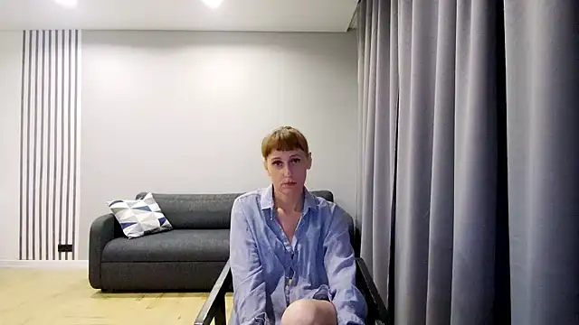 Daniella Lorente online show from December 9, 2024, 1:18 am