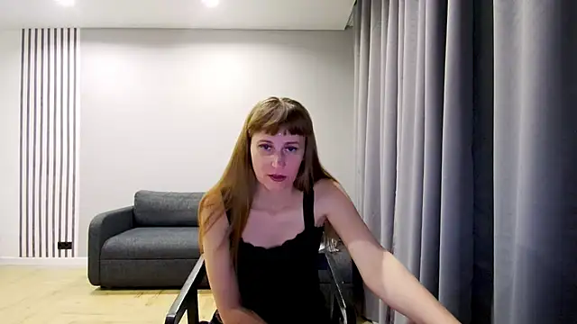 Daniella Lorente online show from December 28, 2024, 12:15 am