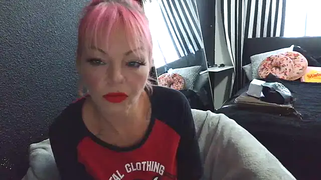 Snapshot of rileyraerhoads chatting on September 29, 2025, 10:25 pm rileyraerhoads online show from September 29, 2025, 10:25 pm