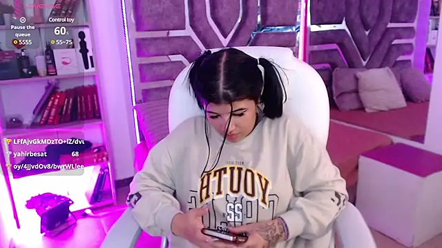 AliceWalker 11 online show from January 29, 2025, 1:48 am