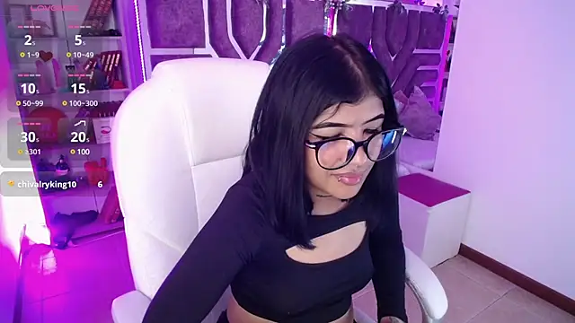 AliceWalker 11 online show from February 27, 2025, 2:21 am