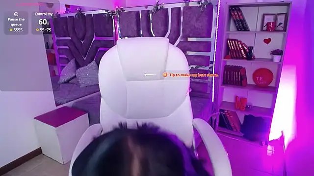 AliceWalker 11 online show from March 4, 2025, 8:16 pm